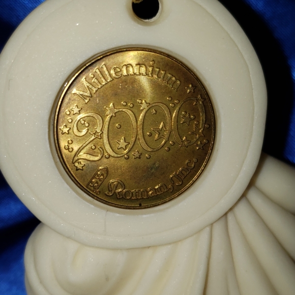 Millennium edition ornament. Mother and child. - Picture 7 of 8